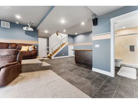 221 W Dogwood Street Washougal WA 98671