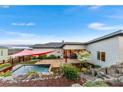 221 W Dogwood Street Washougal WA 98671