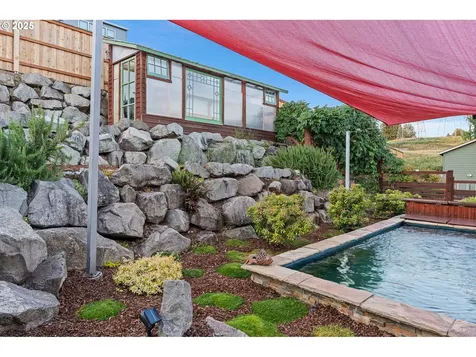 221 W Dogwood Street Washougal WA 98671