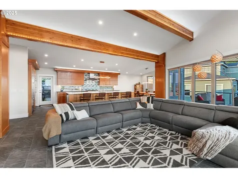 221 W Dogwood Street Washougal WA 98671
