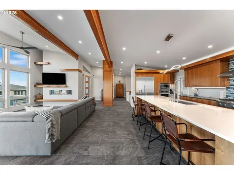 221 W Dogwood Street Washougal WA 98671