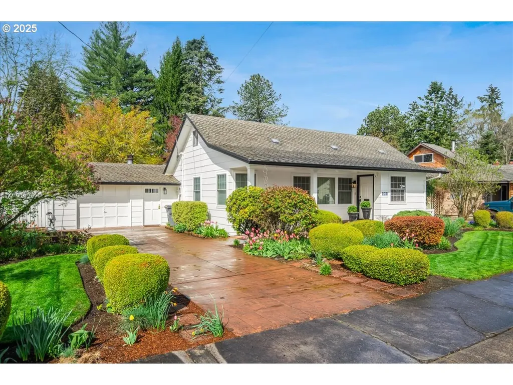 461 NE 5th Avenue Hillsboro OR 97124