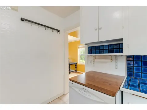 461 NE 5th Avenue Hillsboro OR 97124