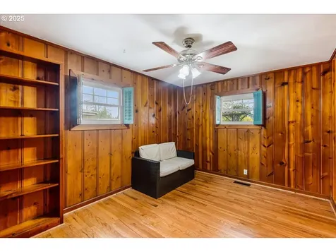461 NE 5th Avenue Hillsboro OR 97124
