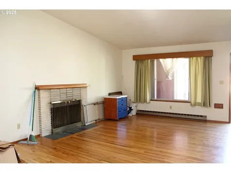623 NE 74th Avenue Portland OR 97213