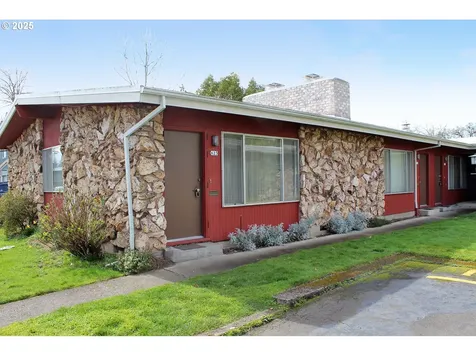 623 NE 74th Avenue Portland OR 97213