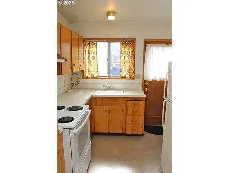 623 NE 74th Avenue Portland OR 97213