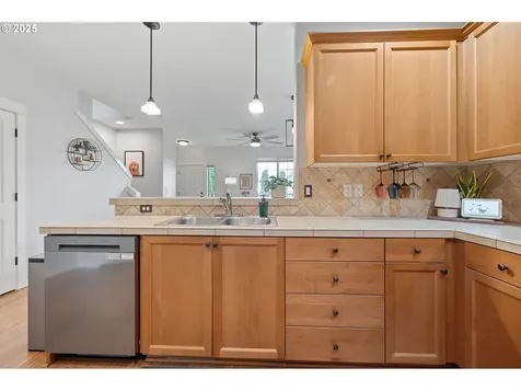 18450 Shadow Ridge Way Oregon City OR 97045