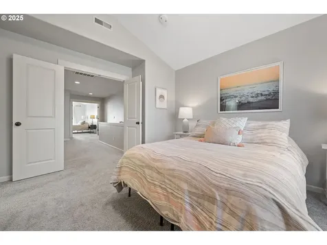 18450 Shadow Ridge Way Oregon City OR 97045