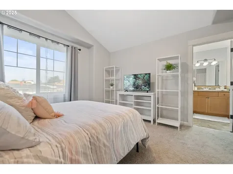 18450 Shadow Ridge Way Oregon City OR 97045