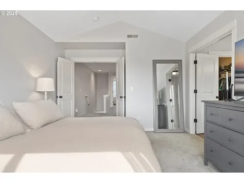 18450 Shadow Ridge Way Oregon City OR 97045