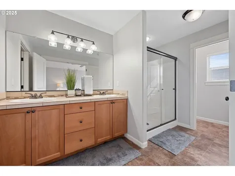 18450 Shadow Ridge Way Oregon City OR 97045