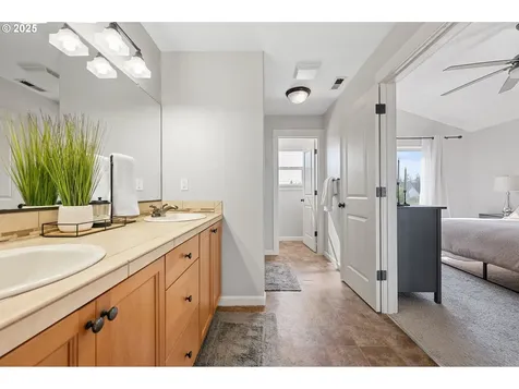 18450 Shadow Ridge Way Oregon City OR 97045
