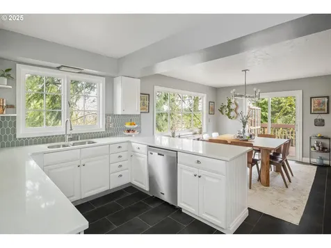 1871 Kilkenny Drive Lake Oswego OR 97034