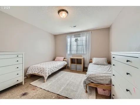 15566 SE Melinda Court Damascus OR 97089