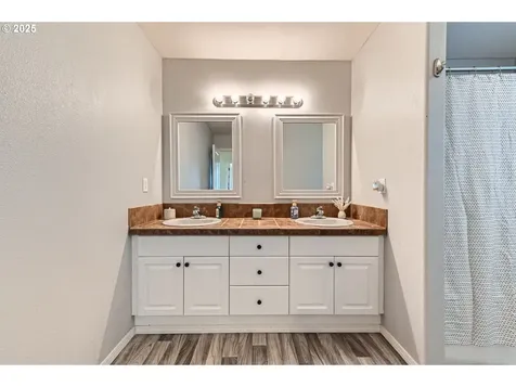 15566 SE Melinda Court Damascus OR 97089