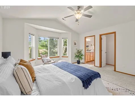 6832 SE 65th Avenue Portland OR 97206