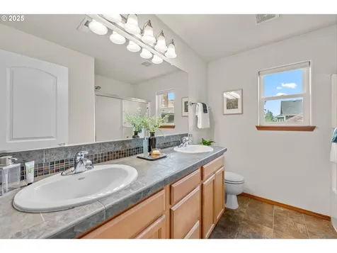 6832 SE 65th Avenue Portland OR 97206
