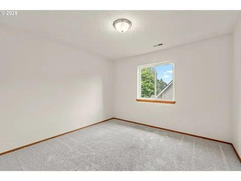 6832 SE 65th Avenue Portland OR 97206