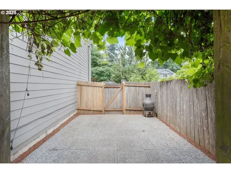 6832 SE 65th Avenue Portland OR 97206