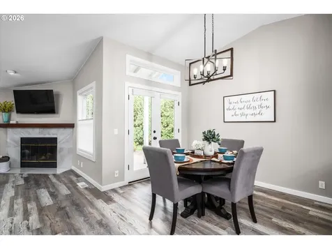 2738 Dayna Lane Eugene OR 97408