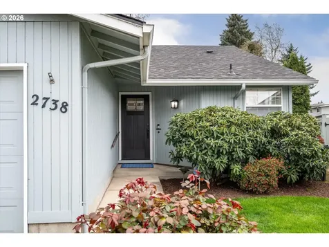 2738 Dayna Lane Eugene OR 97408