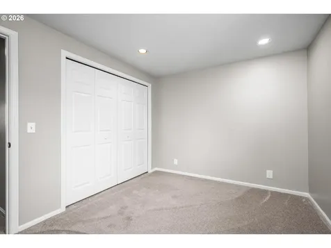 2738 Dayna Lane Eugene OR 97408