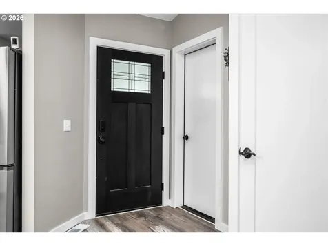 2738 Dayna Lane Eugene OR 97408