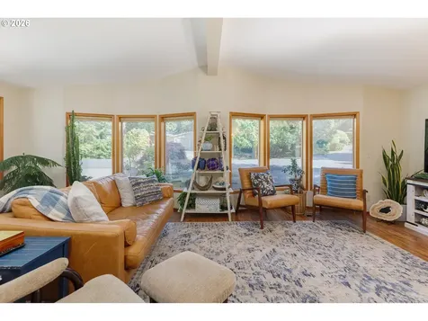 10 Seagrove Loop Lincoln City OR 97367