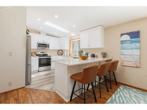 10 Seagrove Loop Lincoln City OR 97367