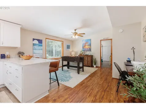 10 Seagrove Loop Lincoln City OR 97367