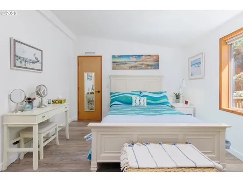 10 Seagrove Loop Lincoln City OR 97367