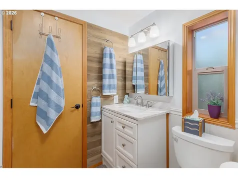 10 Seagrove Loop Lincoln City OR 97367