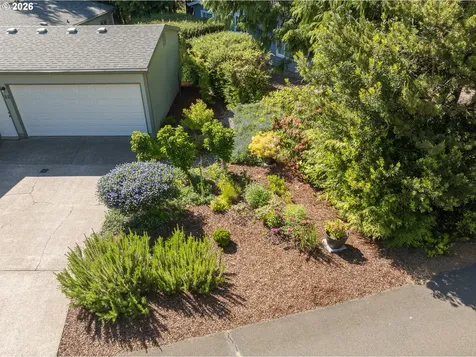 10 Seagrove Loop Lincoln City OR 97367