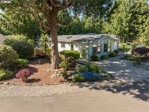 10 Seagrove Loop Lincoln City OR 97367