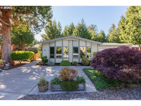 10 Seagrove Loop Lincoln City OR 97367