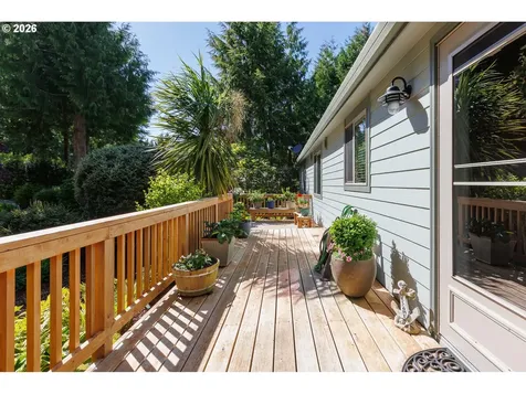 10 Seagrove Loop Lincoln City OR 97367