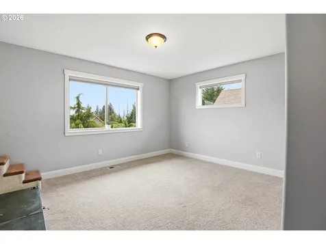 752 W T Street Washougal WA 98671
