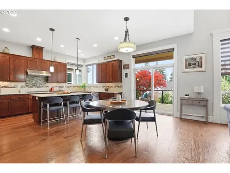 752 W T Street Washougal WA 98671