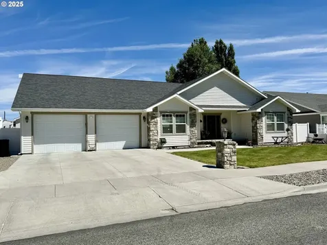 900 G Street Baker City OR 97814