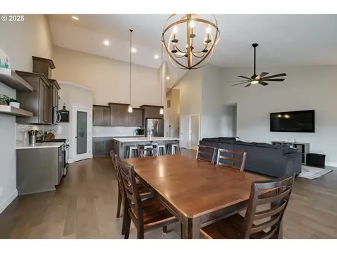 5300 Davis Street SE Turner OR 97392