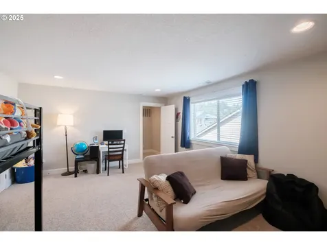 5300 Davis Street SE Turner OR 97392