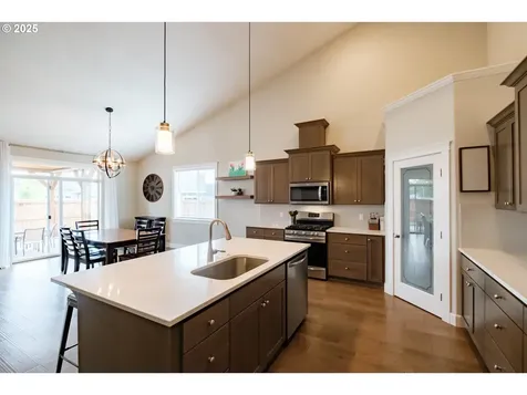 5300 Davis Street SE Turner OR 97392