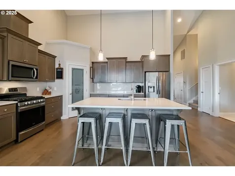 5300 Davis Street SE Turner OR 97392