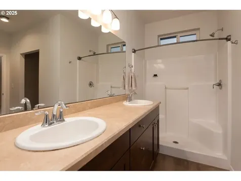 16499 Betty Drive La Pine OR 97739
