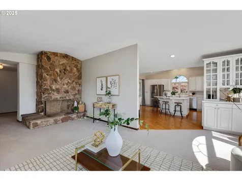 20582 S South End Road Oregon City OR 97045
