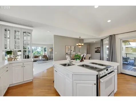 20582 S South End Road Oregon City OR 97045