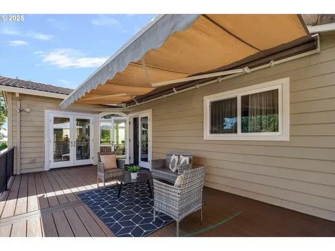 20582 S South End Road Oregon City OR 97045