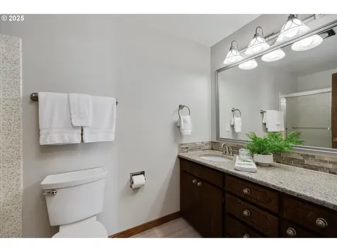 20582 S South End Road Oregon City OR 97045
