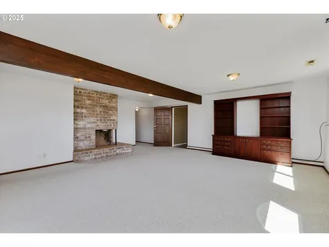20582 S South End Road Oregon City OR 97045